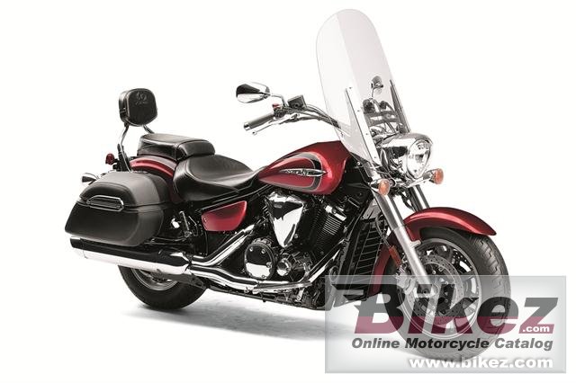 Big Yamaha v star 1300 tourer picture and wallpaper from Bikez.com